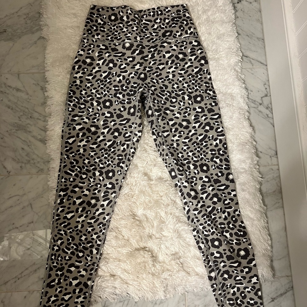Aerie Offline Cheetah print leggings NWT